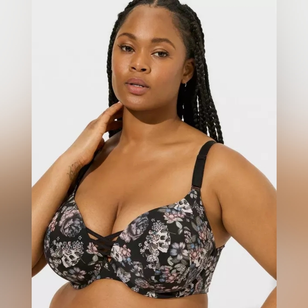 Torrid Push Up Plunge Bra Wire Free Size 42 C Skulls Floral